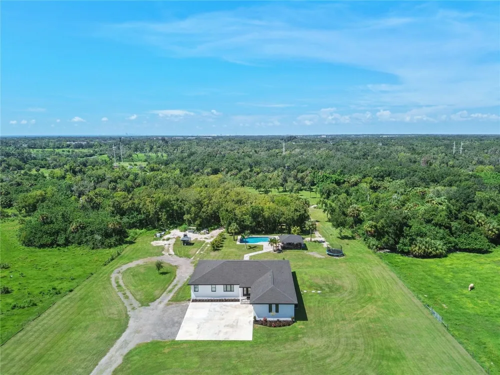 1810 37TH STREET E Palmetto, FL 34221