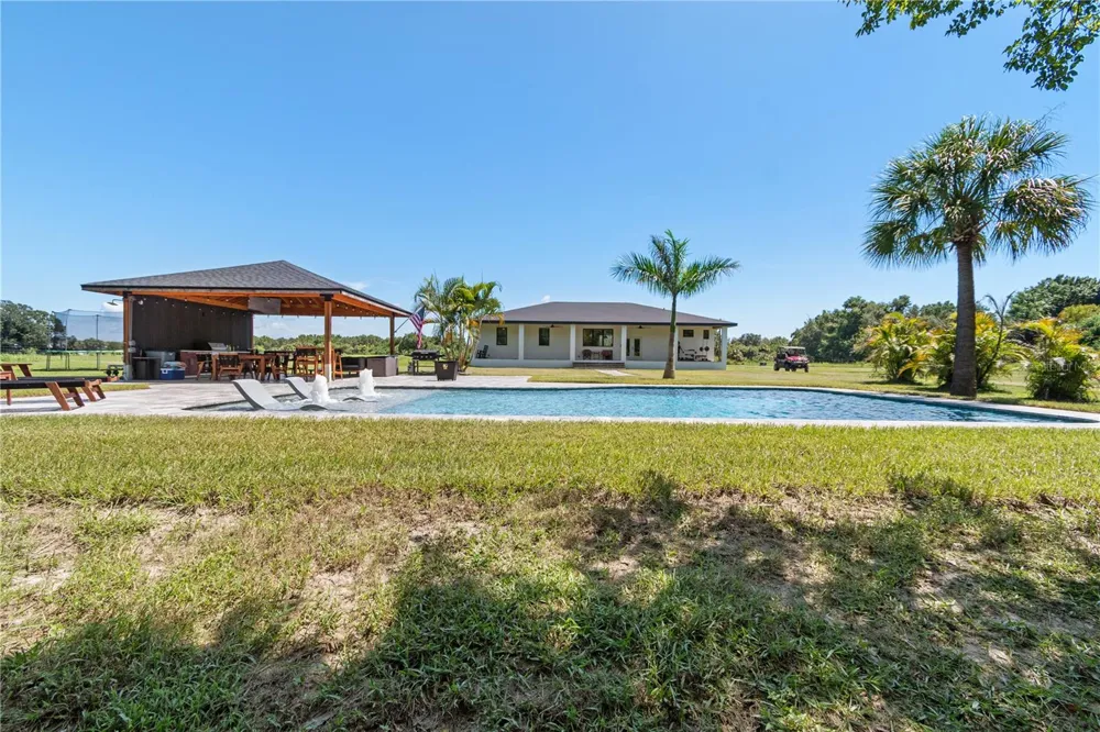 1810 37TH STREET E Palmetto, FL 34221
