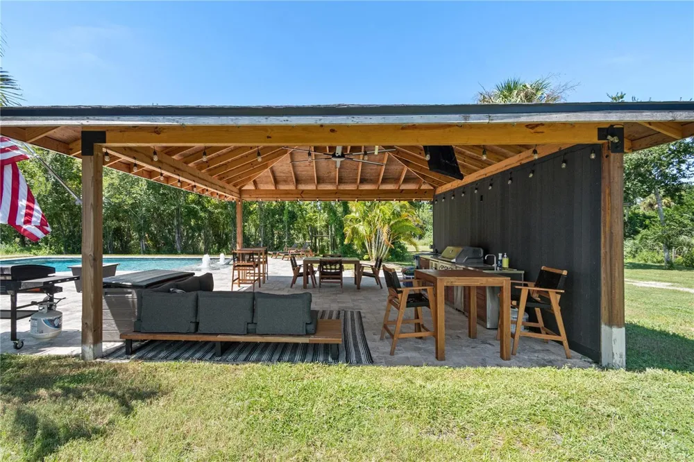1810 37TH STREET E Palmetto, FL 34221