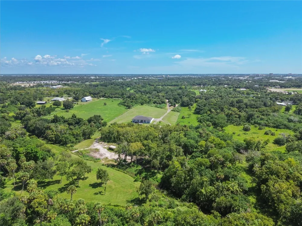 1810 37TH STREET E Palmetto, FL 34221