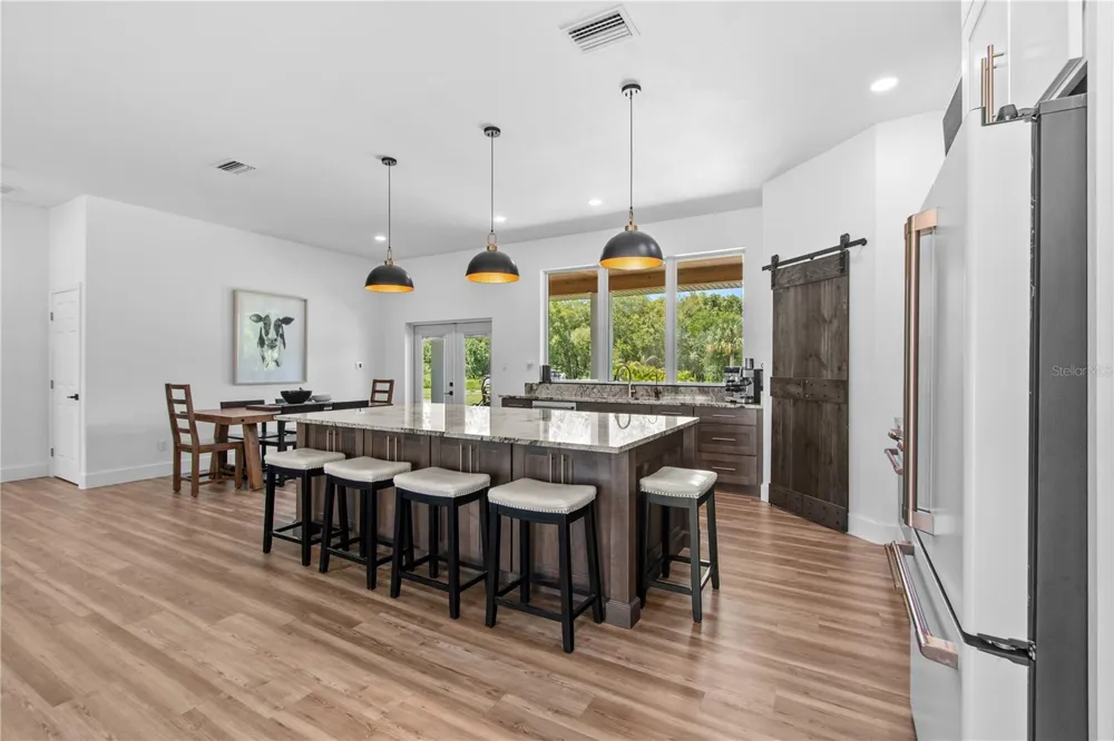 1810 37TH STREET E Palmetto, FL 34221