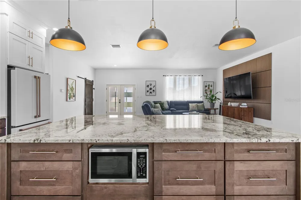 1810 37TH STREET E Palmetto, FL 34221