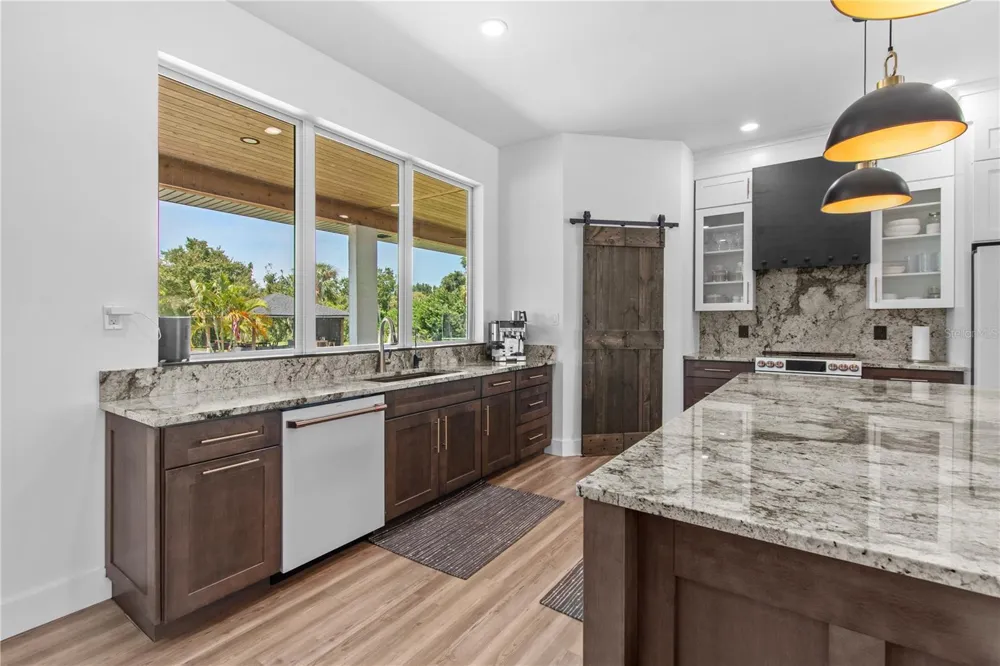 1810 37TH STREET E Palmetto, FL 34221