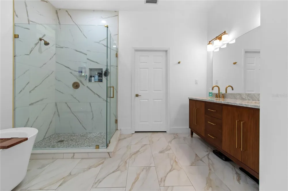 1810 37TH STREET E Palmetto, FL 34221