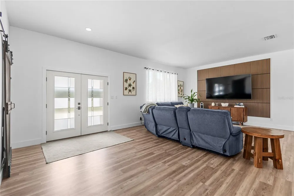 1810 37TH STREET E Palmetto, FL 34221