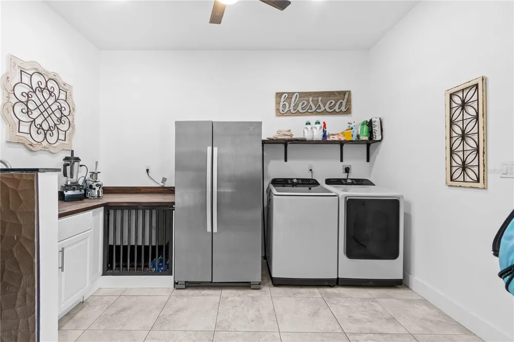 1810 37TH STREET E Palmetto, FL 34221