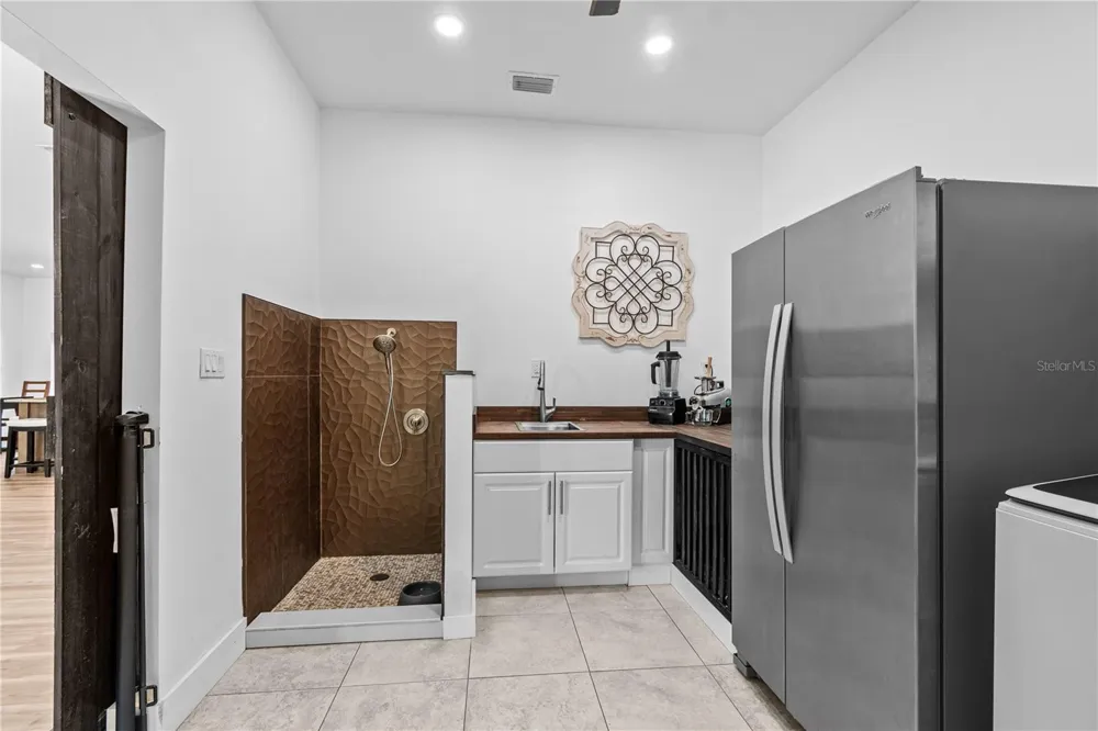 1810 37TH STREET E Palmetto, FL 34221