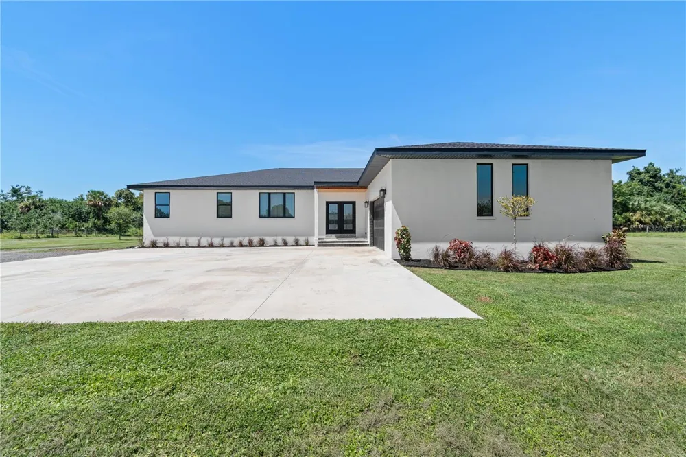 1810 37TH STREET E Palmetto, FL 34221