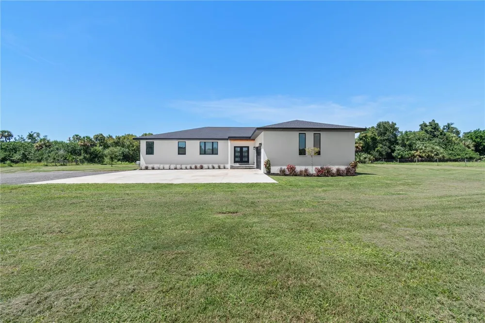 1810 37TH STREET E Palmetto, FL 34221
