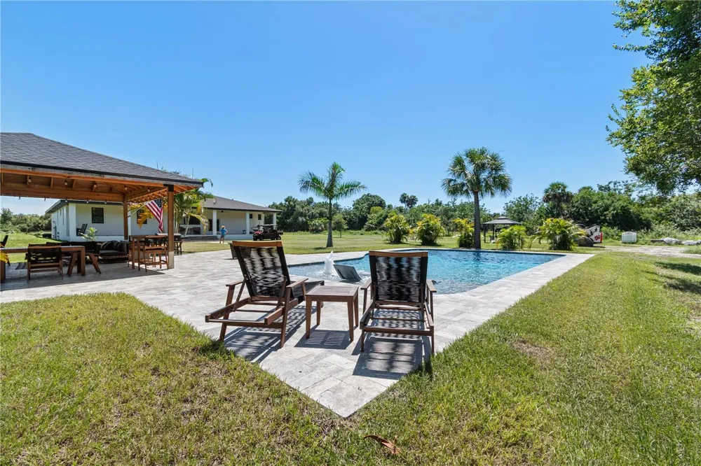 1810 37TH STREET E Palmetto, FL 34221
