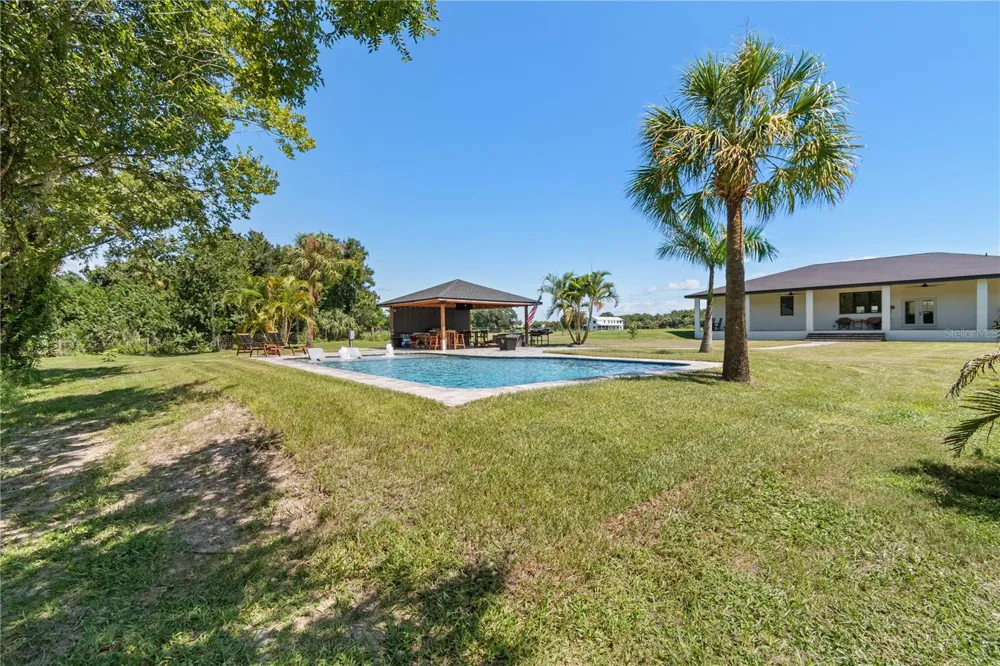 1810 37TH STREET E Palmetto, FL 34221