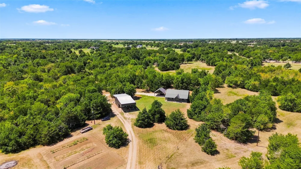 2375 County Road 3080 Ben Franklin, TX 75415