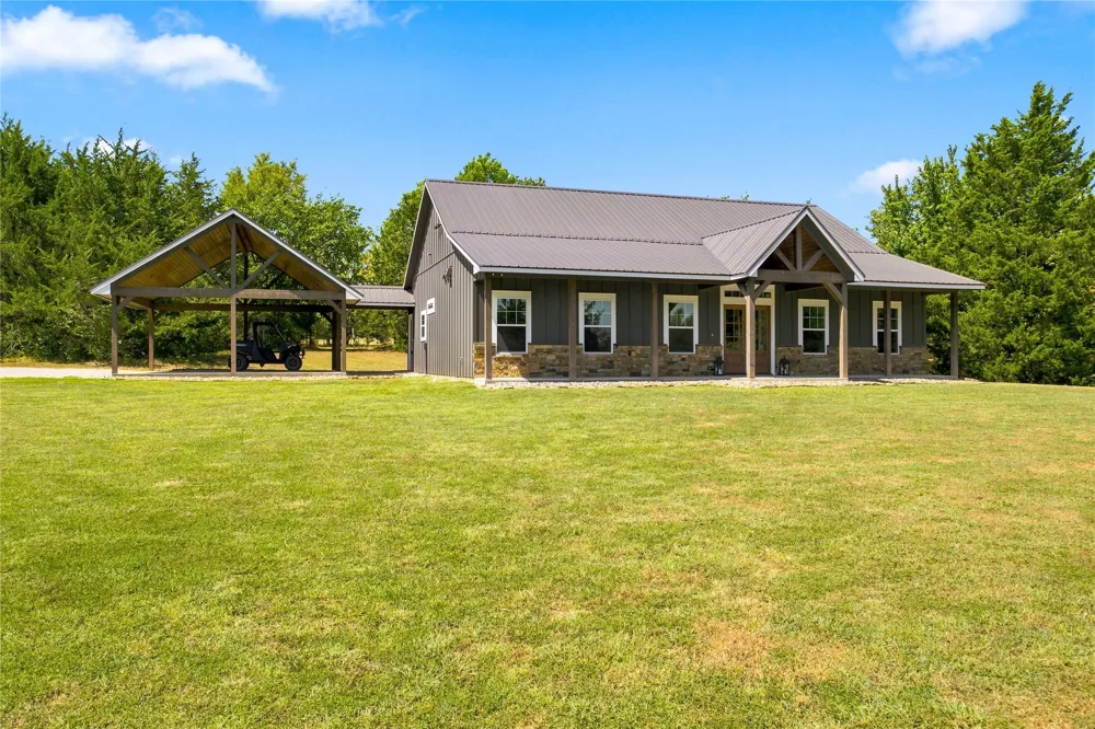 2375 County Road 3080 Ben Franklin, TX 75415