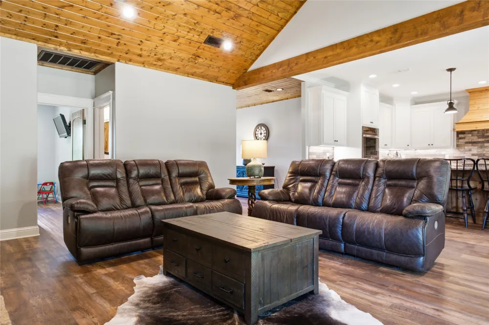 2375 County Road 3080 Ben Franklin, TX 75415