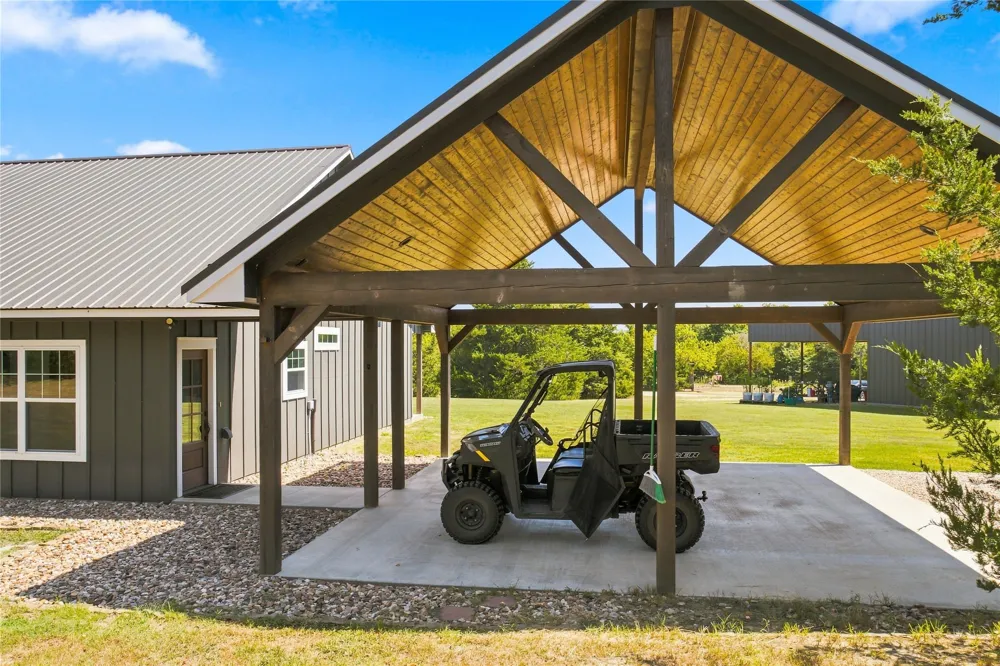 2375 County Road 3080 Ben Franklin, TX 75415