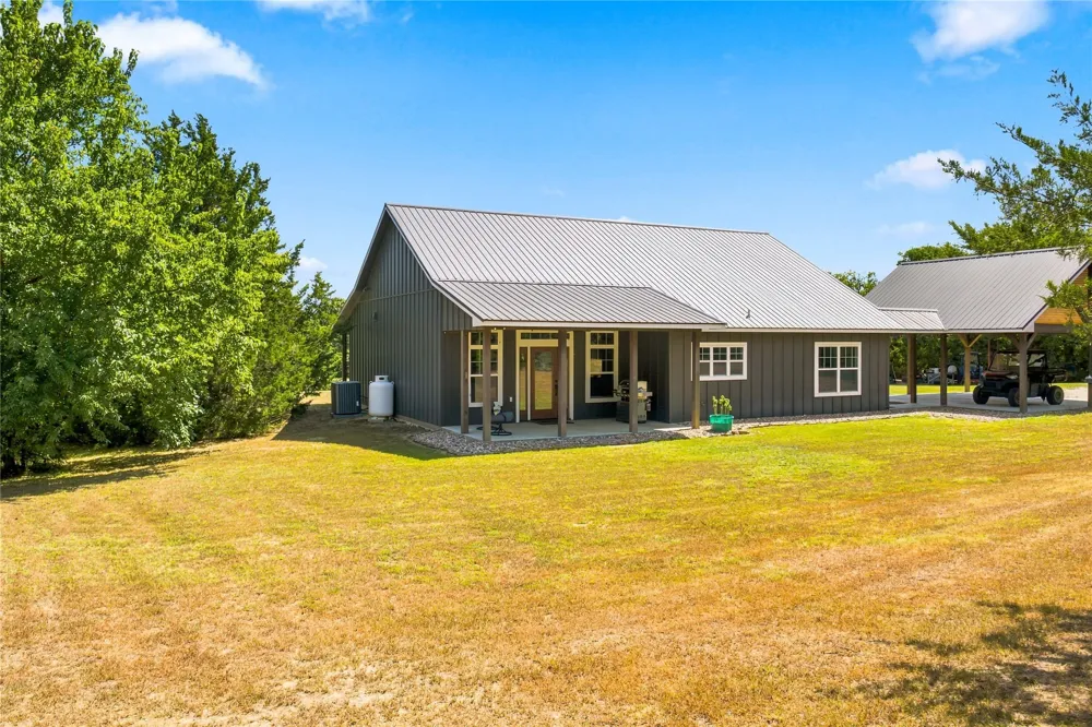 2375 County Road 3080 Ben Franklin, TX 75415