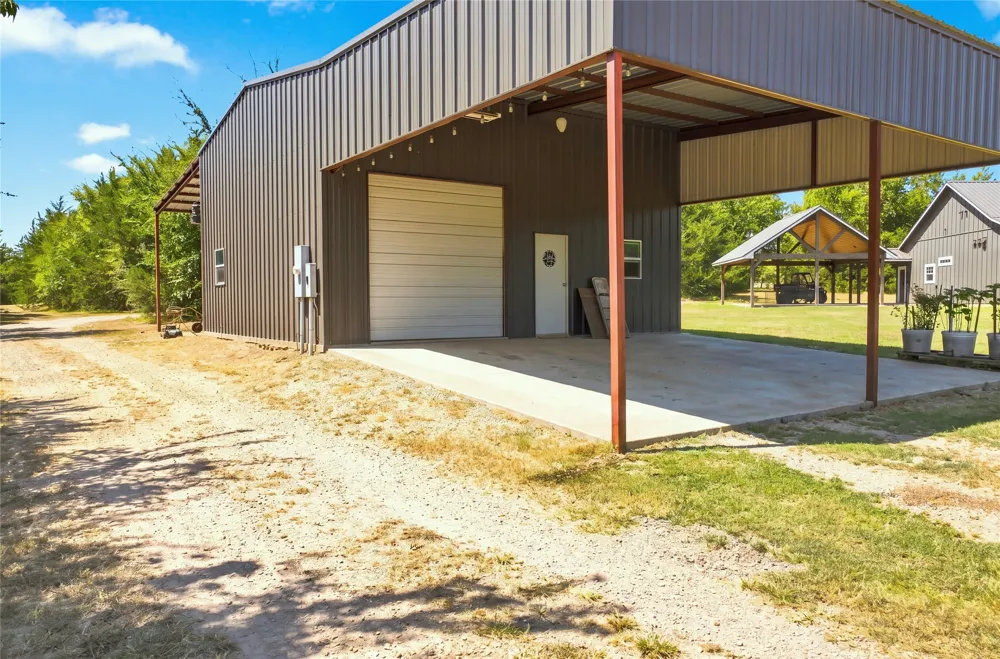 2375 County Road 3080 Ben Franklin, TX 75415