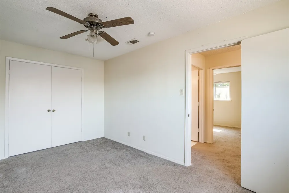 127 Allencrest Drive White Settlement, TX 76108