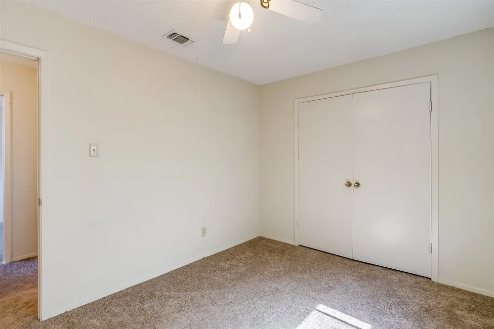 127 Allencrest Drive White Settlement, TX 76108