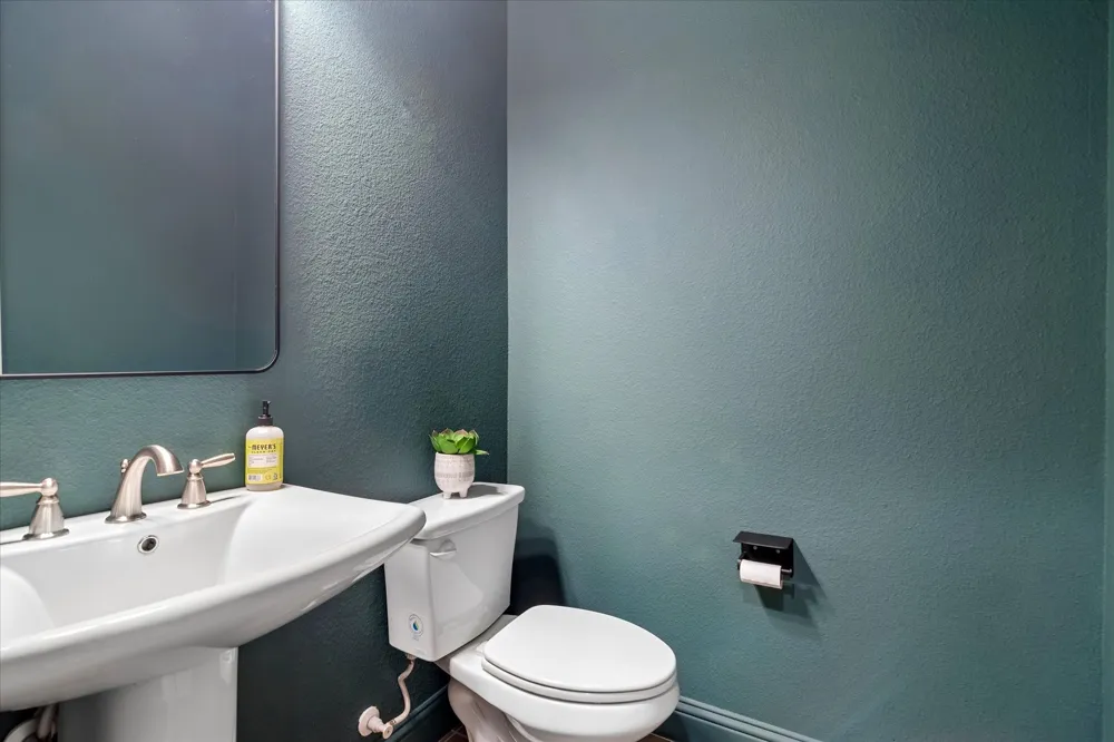 559 W Royal Lane Irving, TX 75039