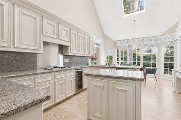 5834 Mountain View Drive Kingwood, TX 77345