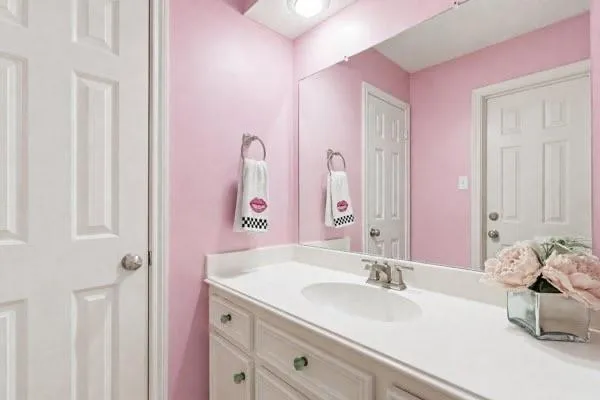 5834 Mountain View Drive Kingwood, TX 77345