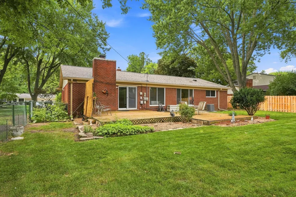 32460 Dunford Street Farmington Hills, MI 48334