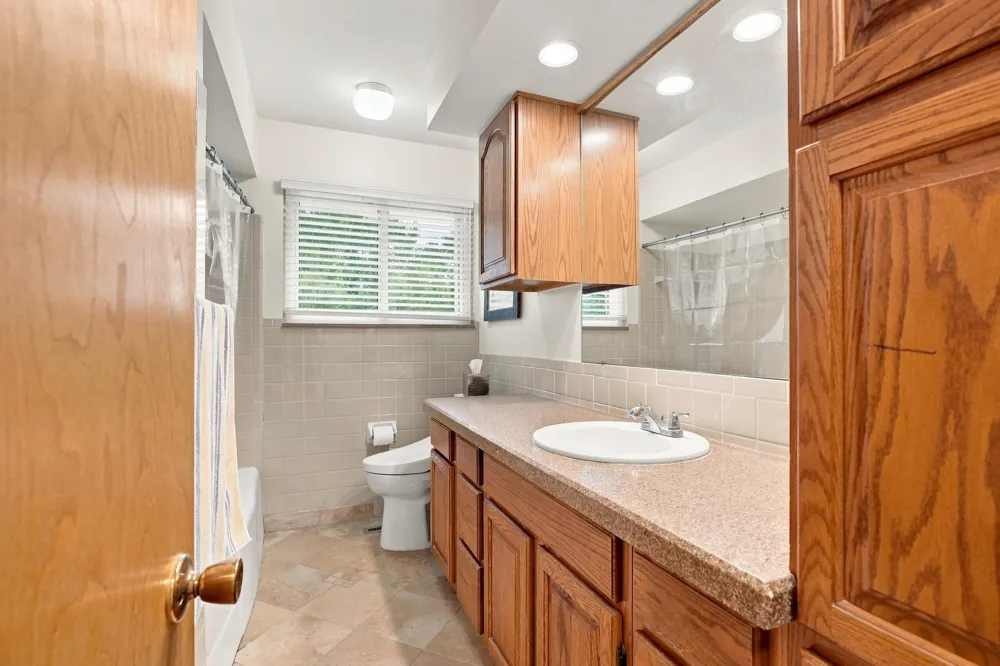 32460 Dunford Street Farmington Hills, MI 48334