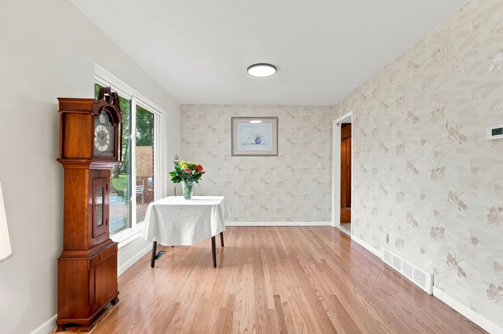32460 Dunford Street Farmington Hills, MI 48334