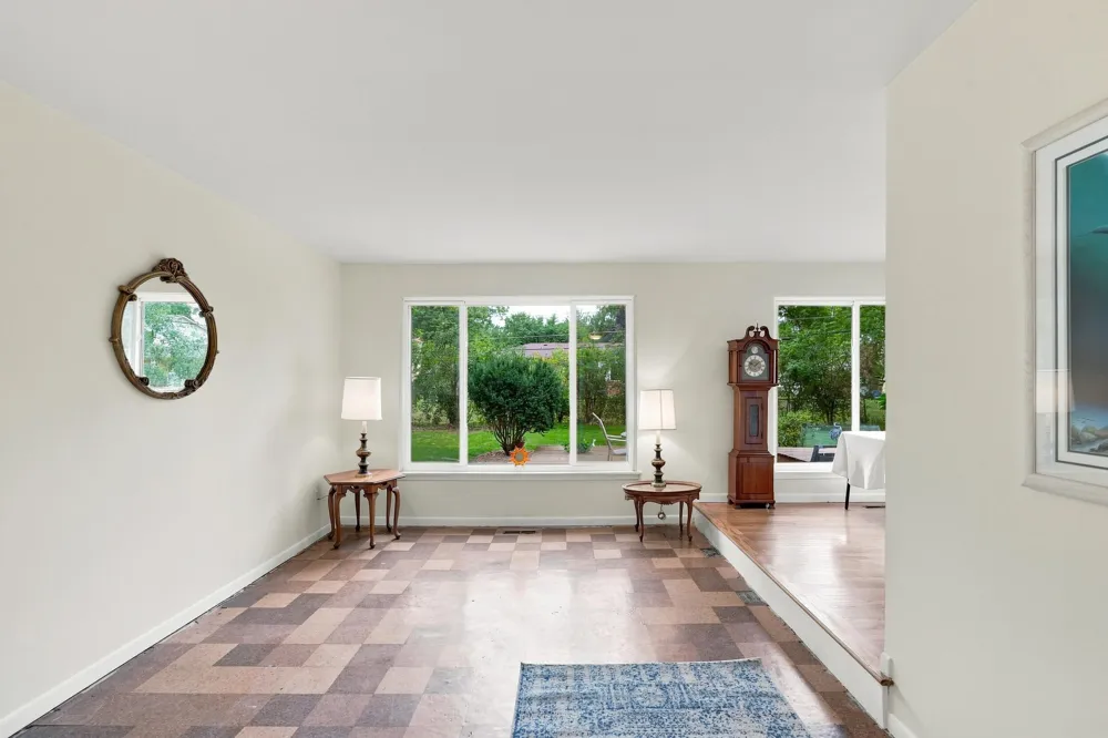 32460 Dunford Street Farmington Hills, MI 48334