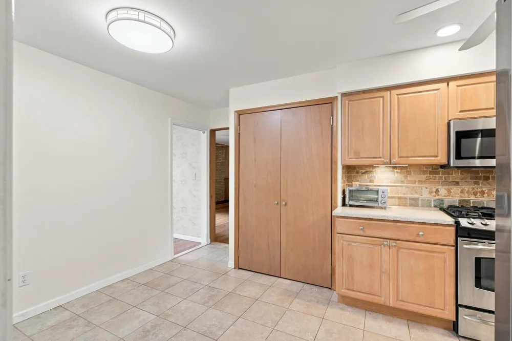 32460 Dunford Street Farmington Hills, MI 48334
