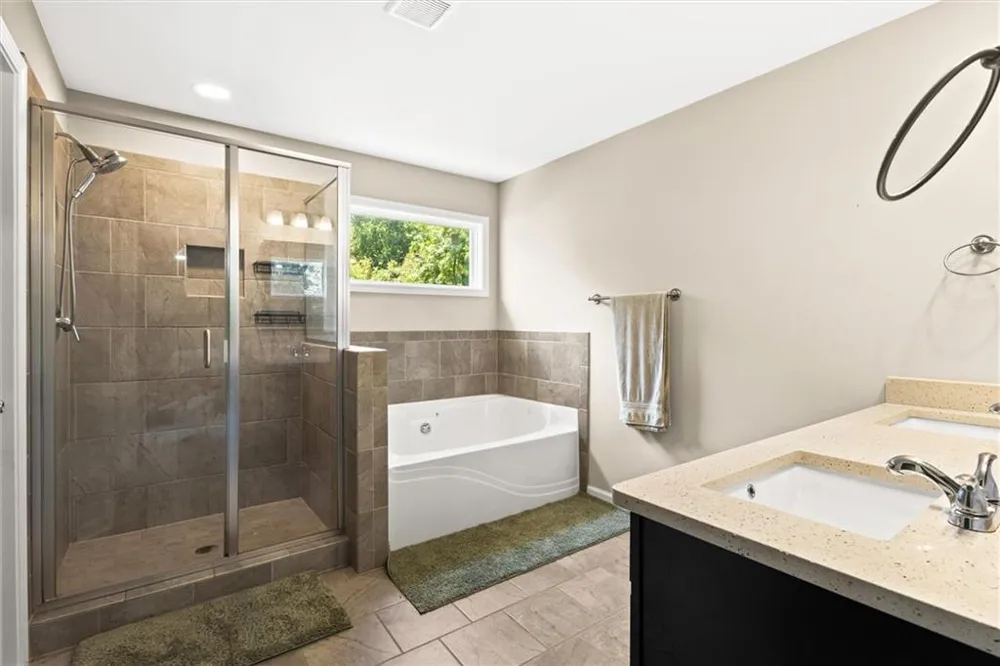 310 Wooded Glen Lane Carrollton, GA 30117