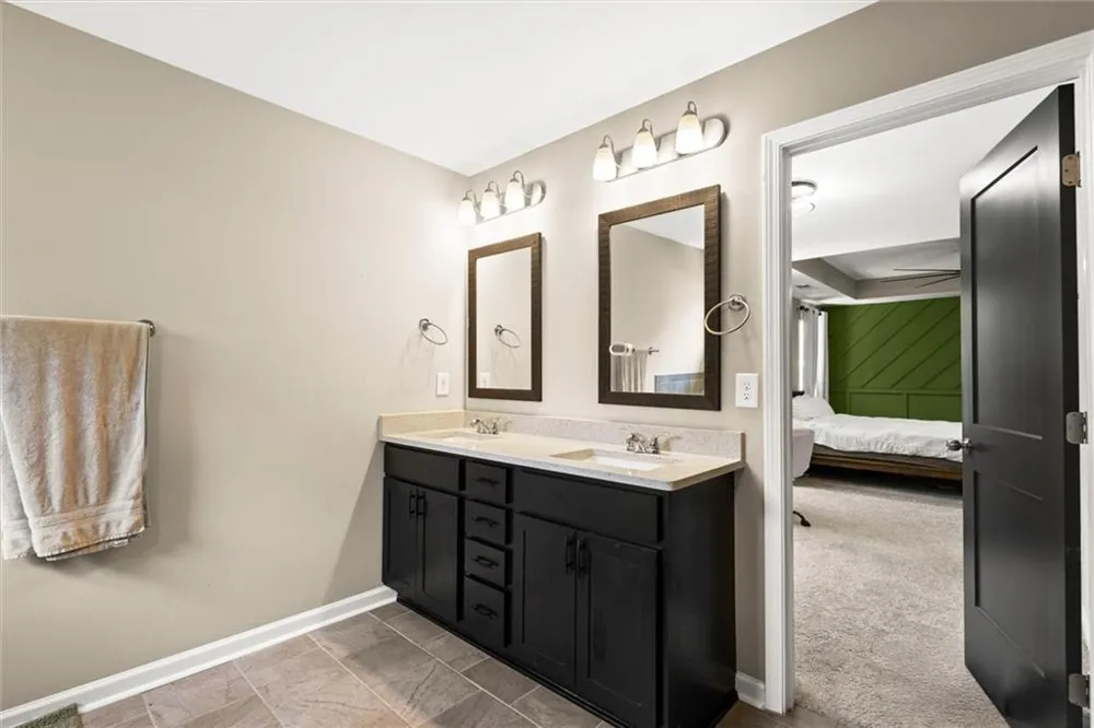 310 Wooded Glen Lane Carrollton, GA 30117