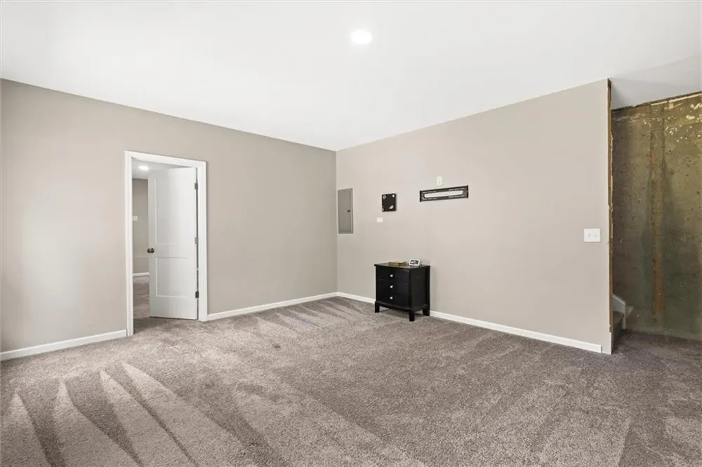 310 Wooded Glen Lane Carrollton, GA 30117