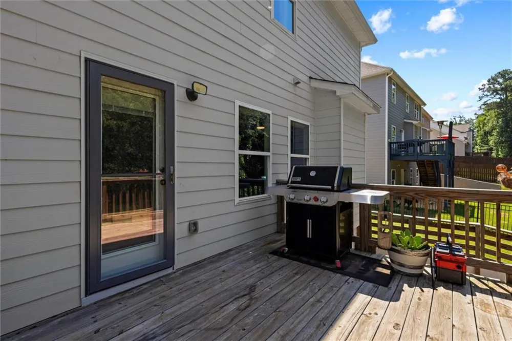 310 Wooded Glen Lane Carrollton, GA 30117