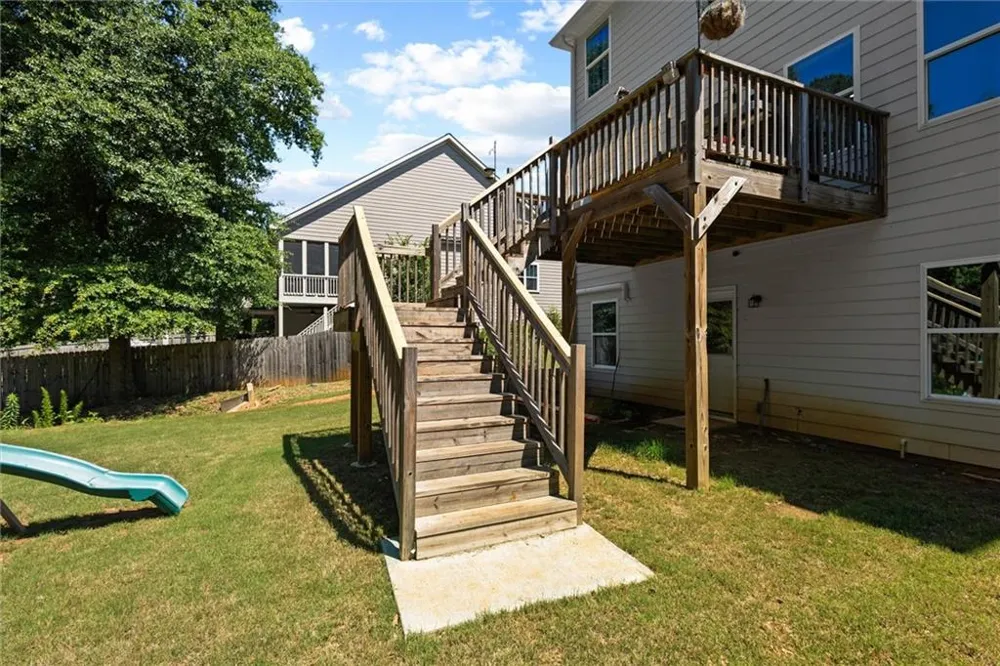 310 Wooded Glen Lane Carrollton, GA 30117