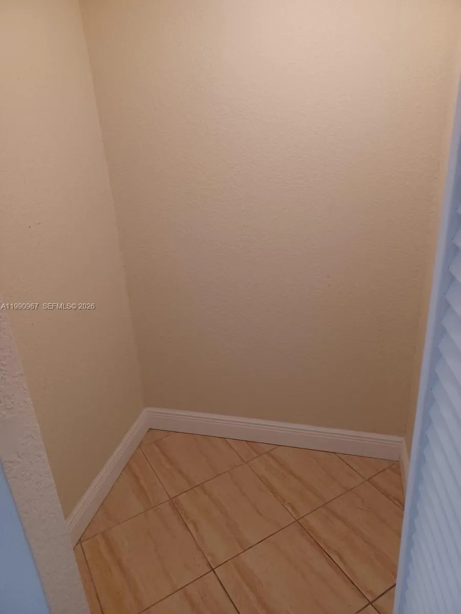 1800 SW 81st Ave #1203 North Lauderdale, FL 33068