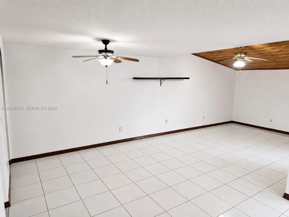 6521 SW 114th Ave #- Miami, FL 33173