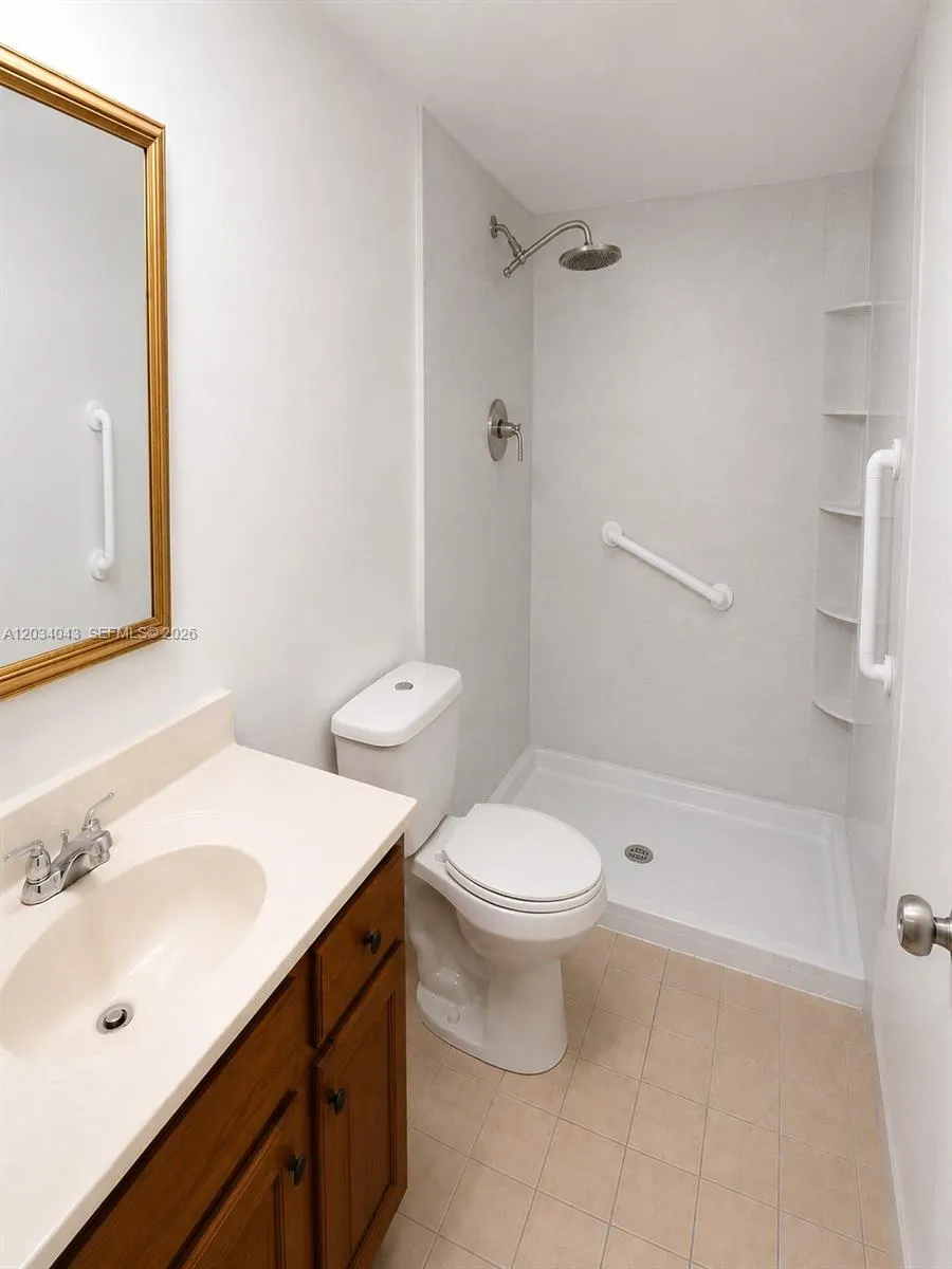 6521 SW 114th Ave #- Miami, FL 33173