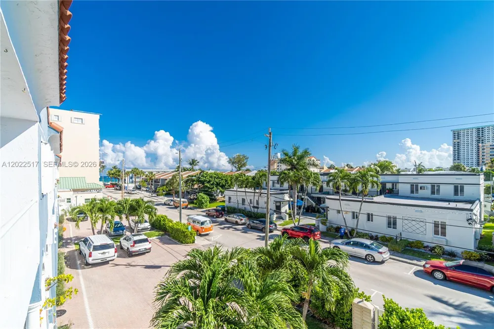 349 Virginia St #349 Hollywood, FL 33019