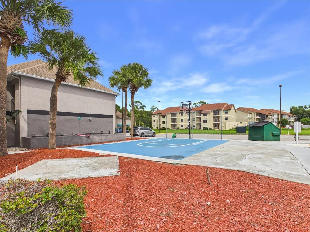 3100 PARKWAY BOULEVARD #728 Kissimmee, FL 34747