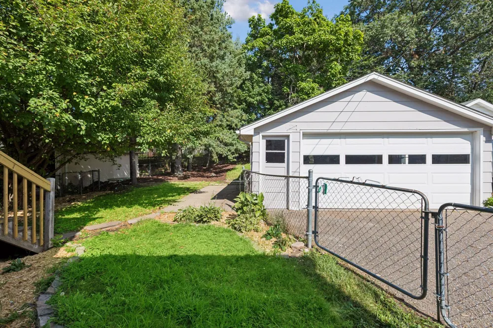 4849 E Upland Crest Columbia Heights, MN 55421