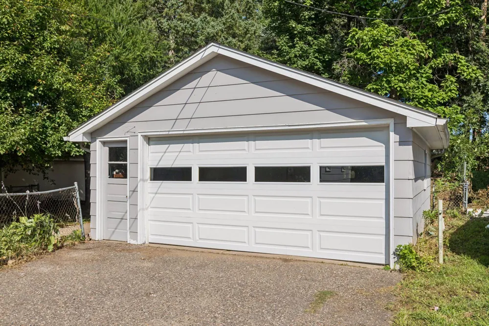4849 E Upland Crest Columbia Heights, MN 55421