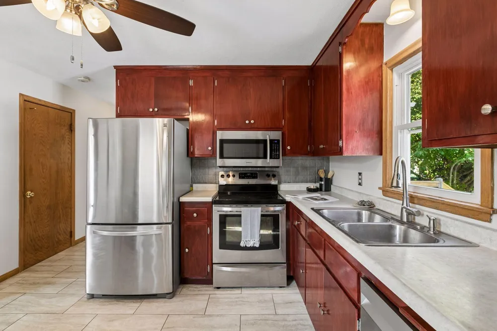 4849 E Upland Crest Columbia Heights, MN 55421