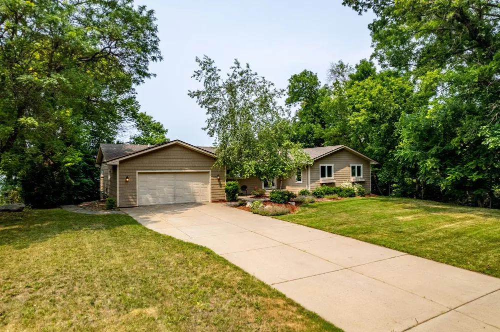 11900 54th Avenue Plymouth, MN 55442