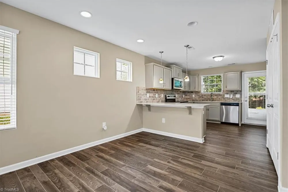 3837 Copperfield Court High Point, NC 27265