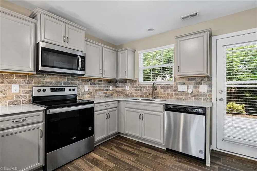 3837 Copperfield Court High Point, NC 27265