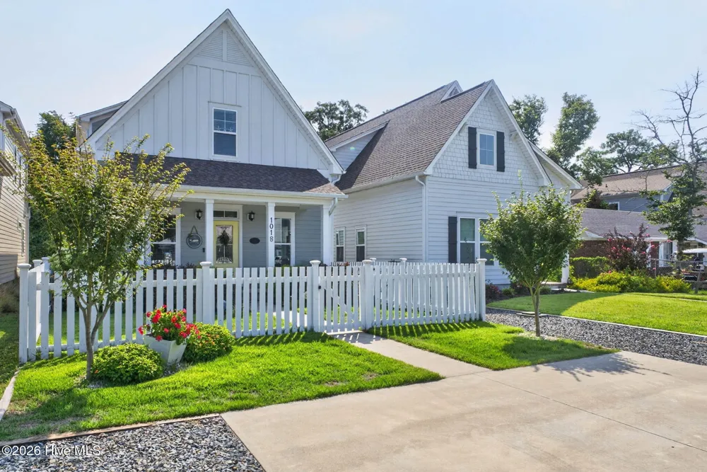 1018 Caswell Avenue Southport, NC 28461