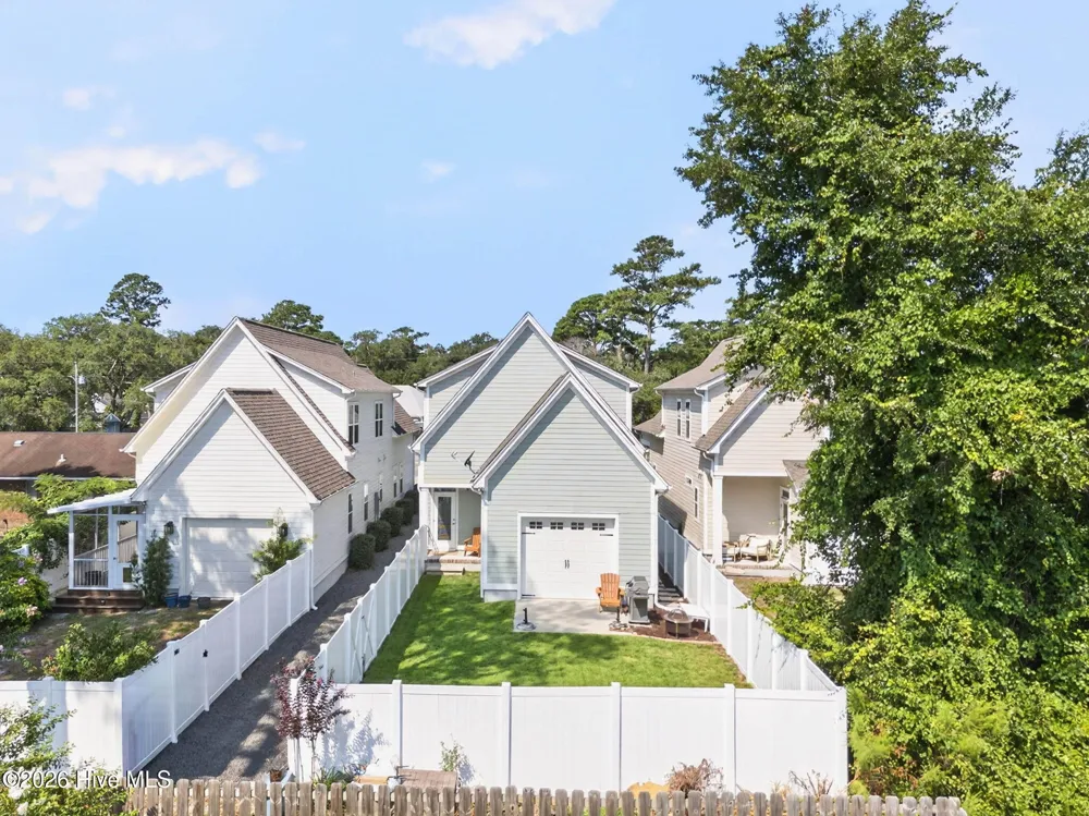 1018 Caswell Avenue Southport, NC 28461