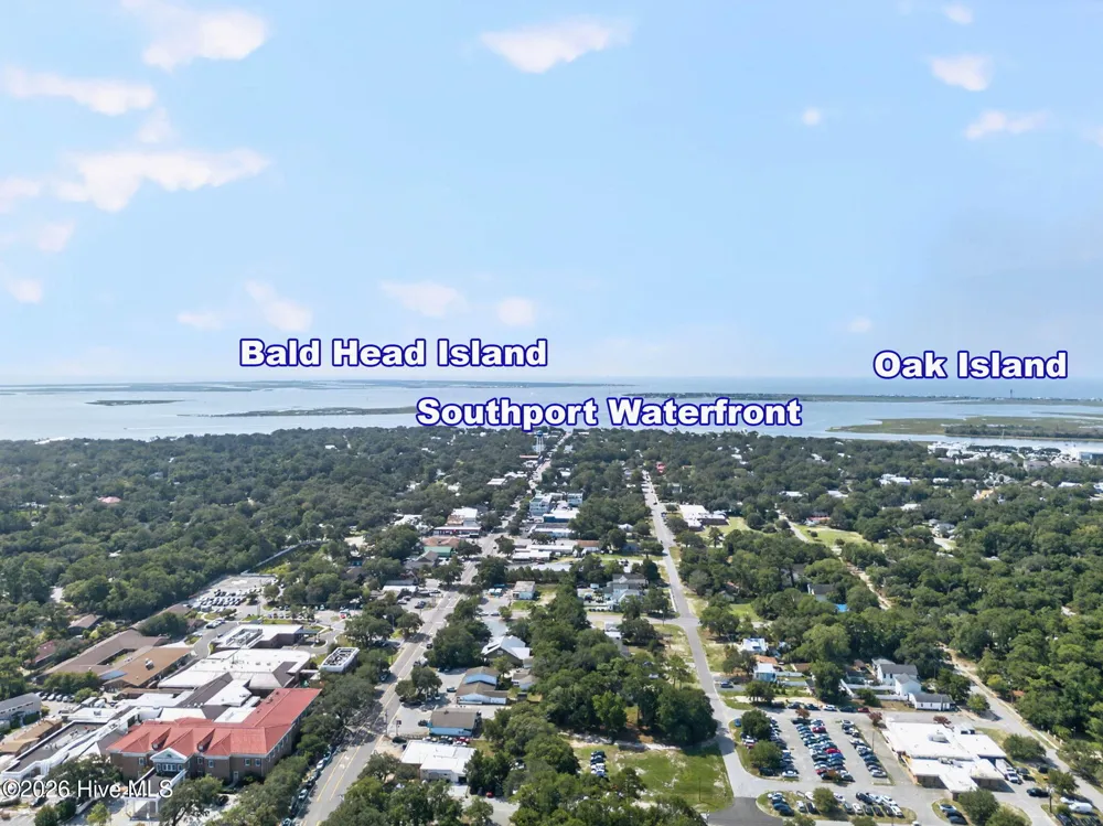 1018 Caswell Avenue Southport, NC 28461